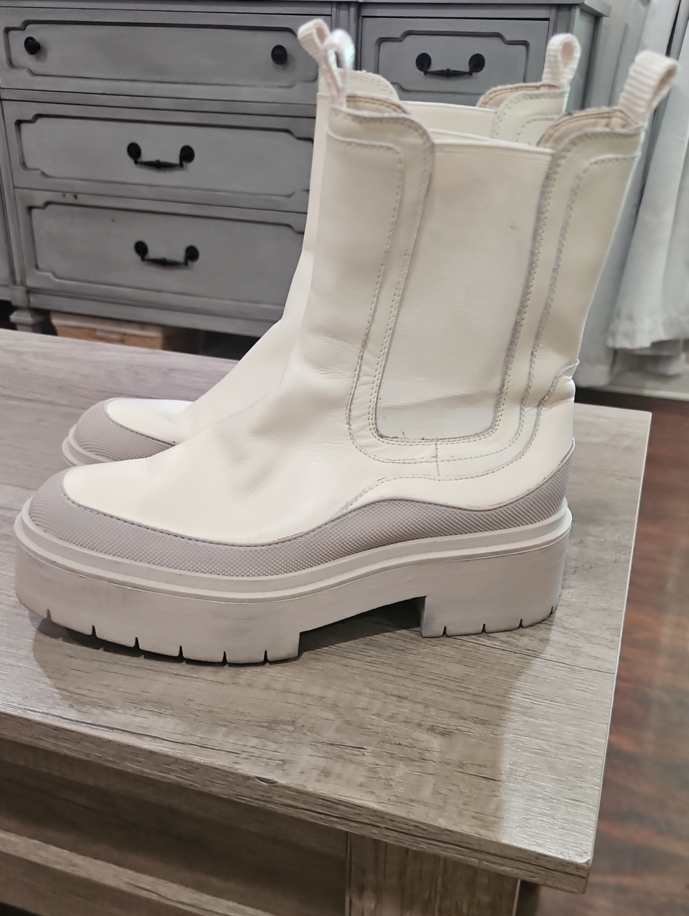 Sam Edelman Lulia Chelsea Boot Cream Platform - Women's Chunky Sole size 7.5